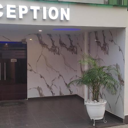 Presken Hotels Alade Avenue Ікеджа Екстер'єр фото