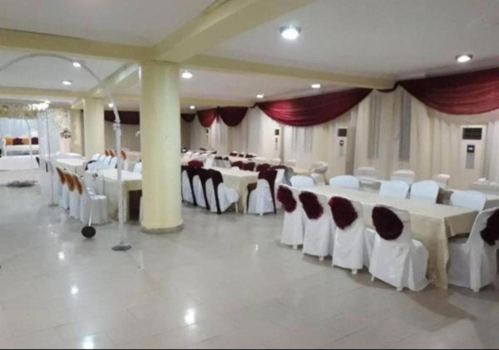 Presken Hotels Alade Avenue Ікеджа Екстер'єр фото