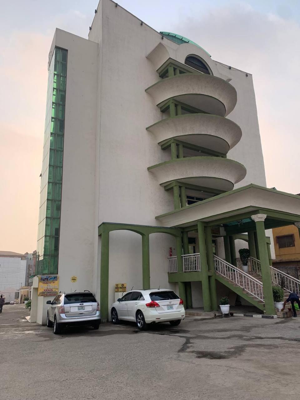 Presken Hotels Alade Avenue Ікеджа Екстер'єр фото